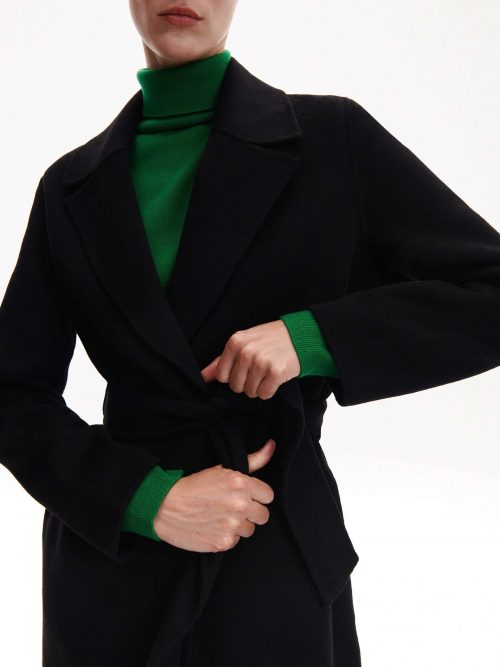 Manteau long ceinturé